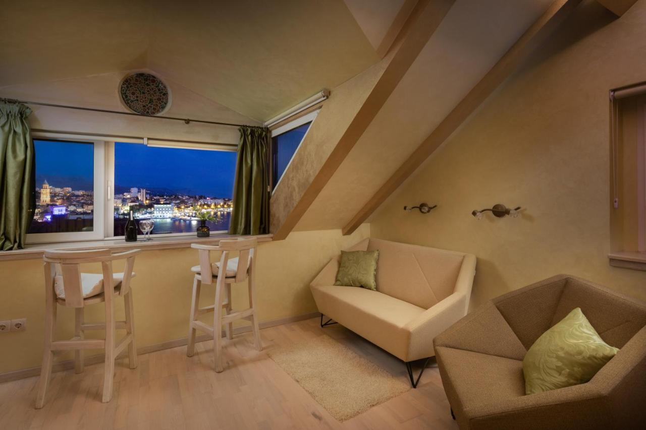 Royal Apartment Varos Split Exterior photo