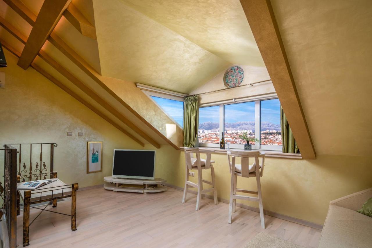Royal Apartment Varos Split Exterior photo