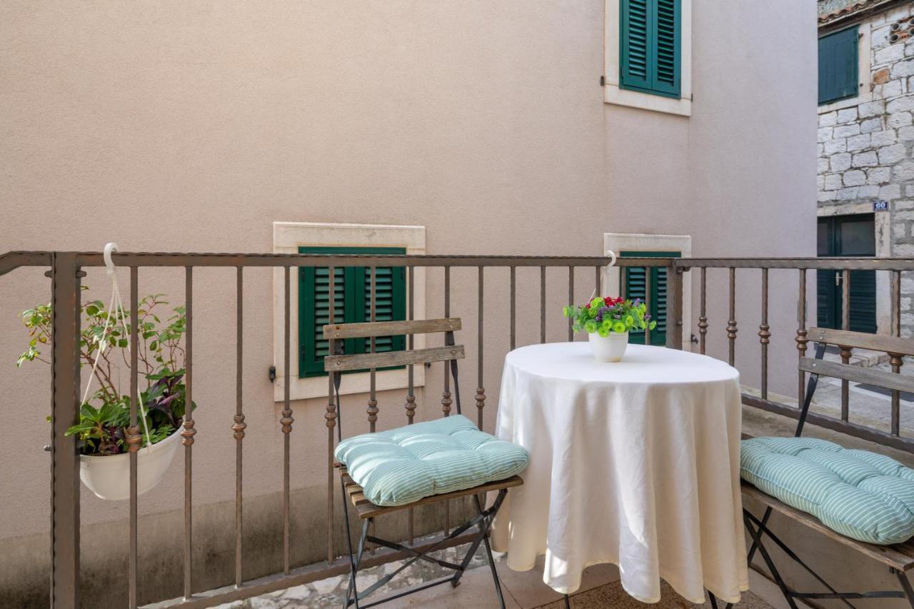 Royal Apartment Varos Split Exterior photo
